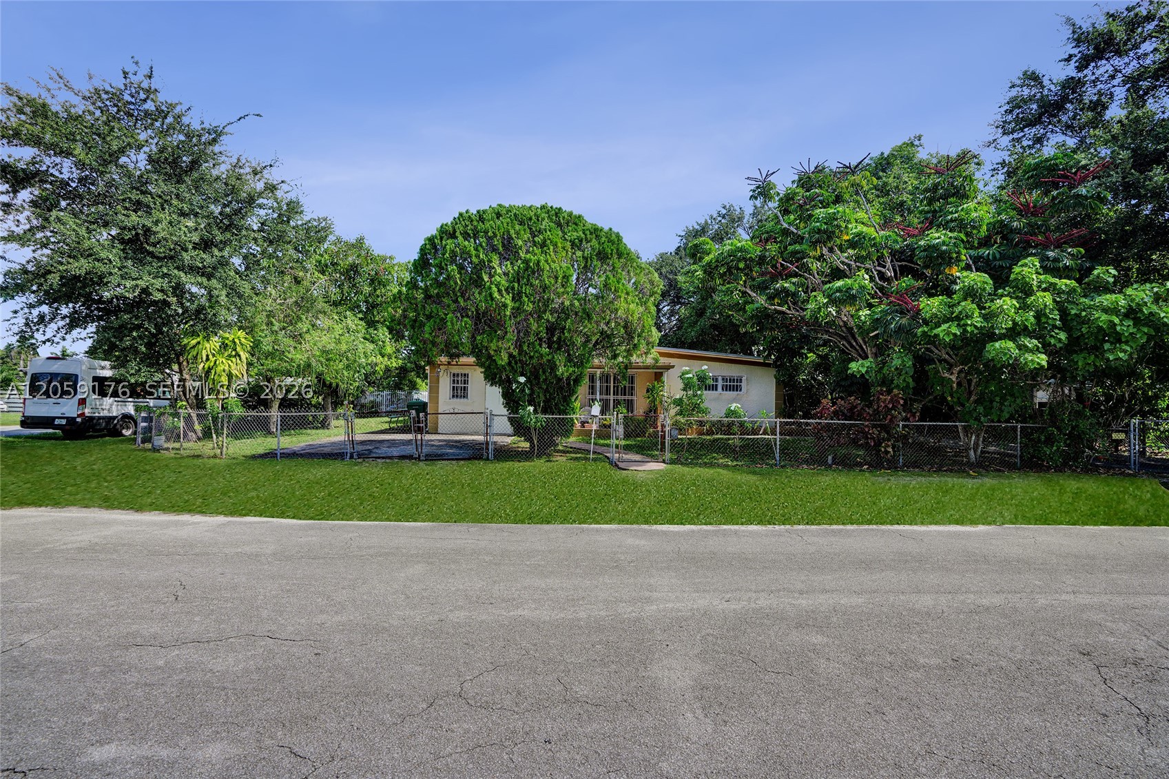 NICHOLS GOLF ESTATES - Residential