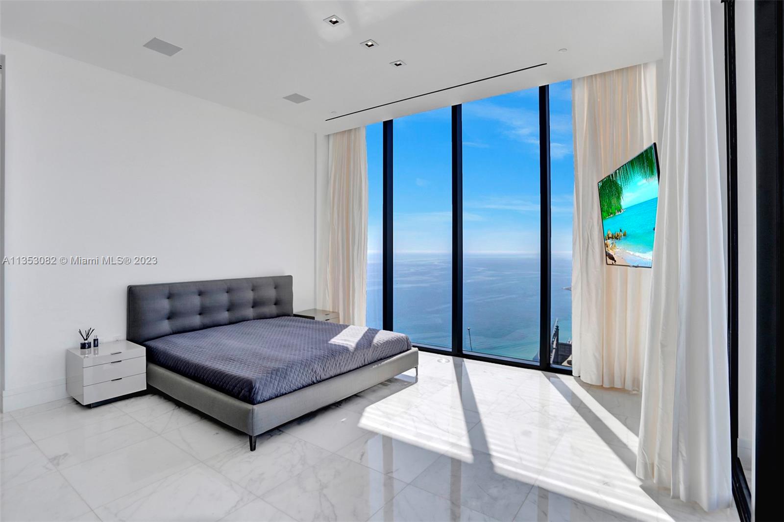 MUSE CONDO - Residential