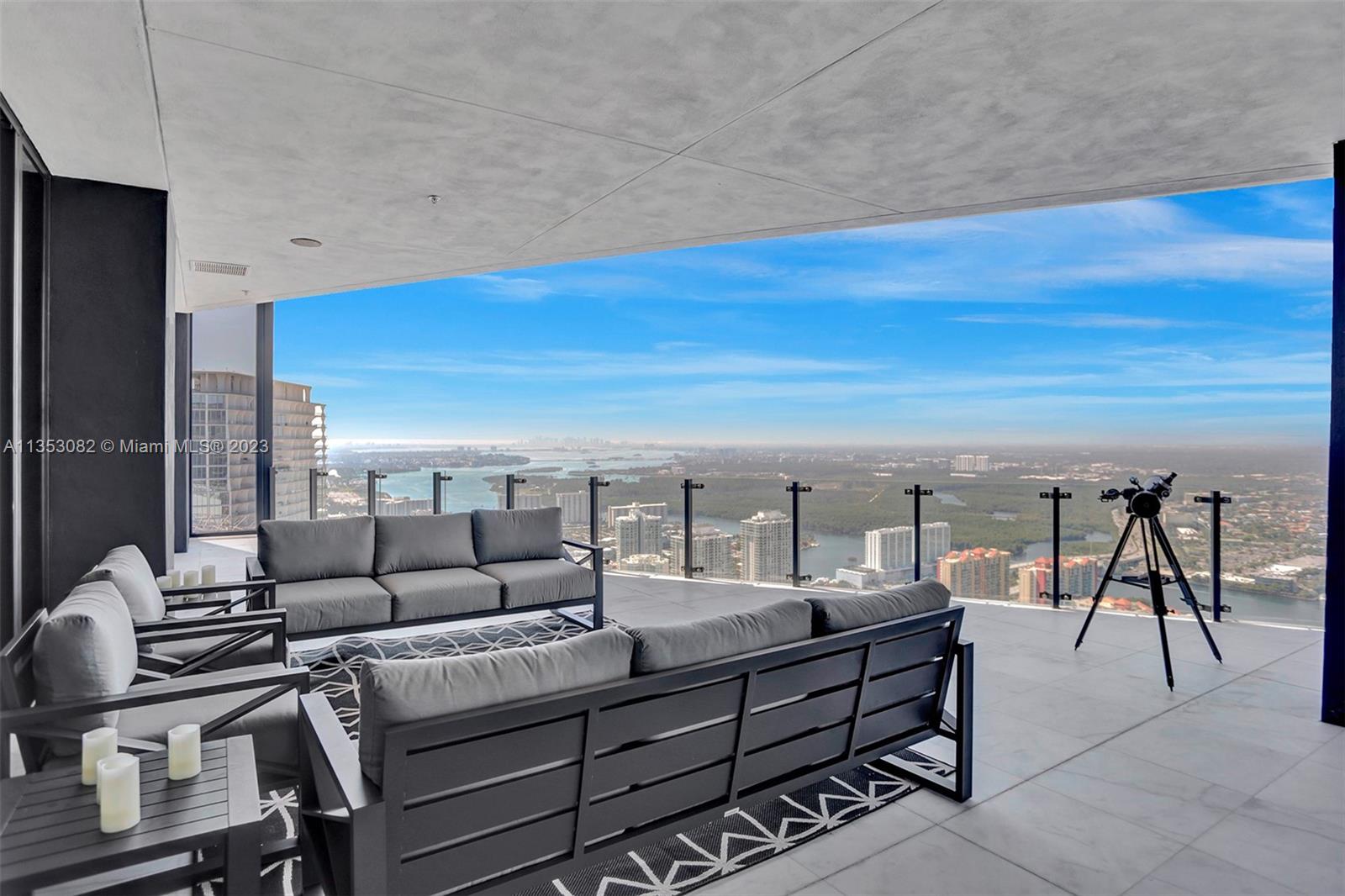 MUSE CONDO - Residential