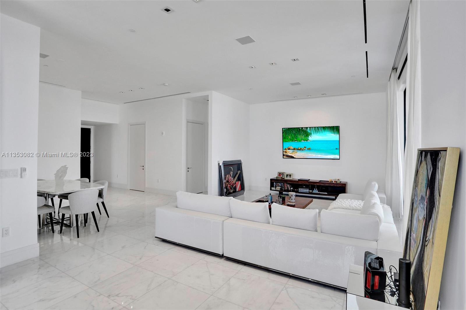 MUSE CONDO - Residential