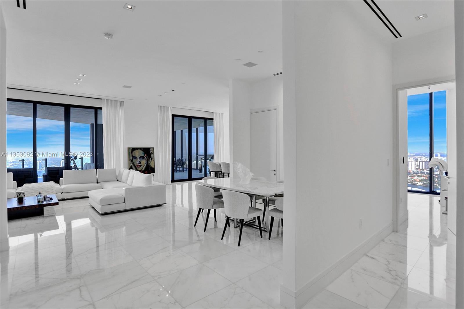 MUSE CONDO - Residential