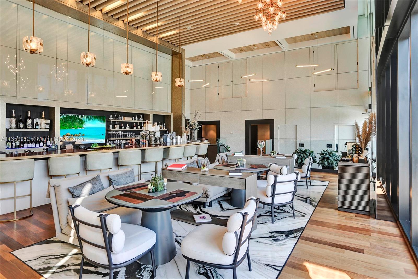 MUSE CONDO - Residential