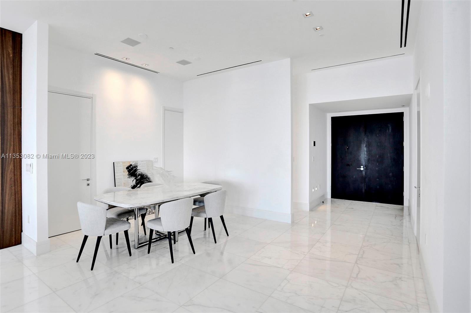 MUSE CONDO - Residential
