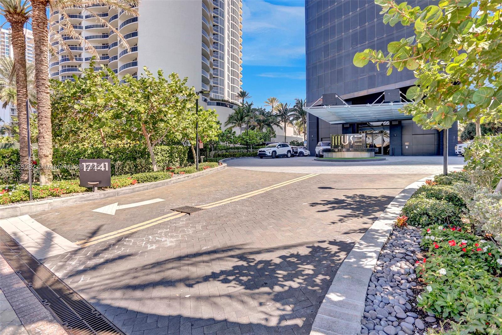 MUSE CONDO - Residential