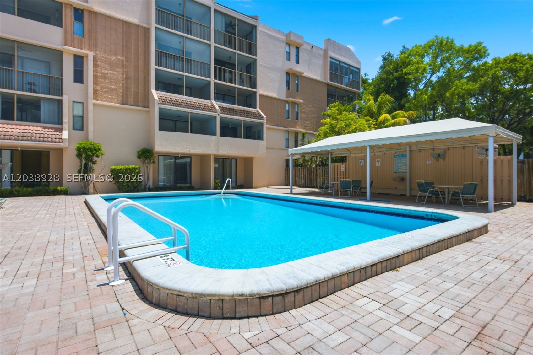 ROYAL PALM AT PLANTATION - Residential