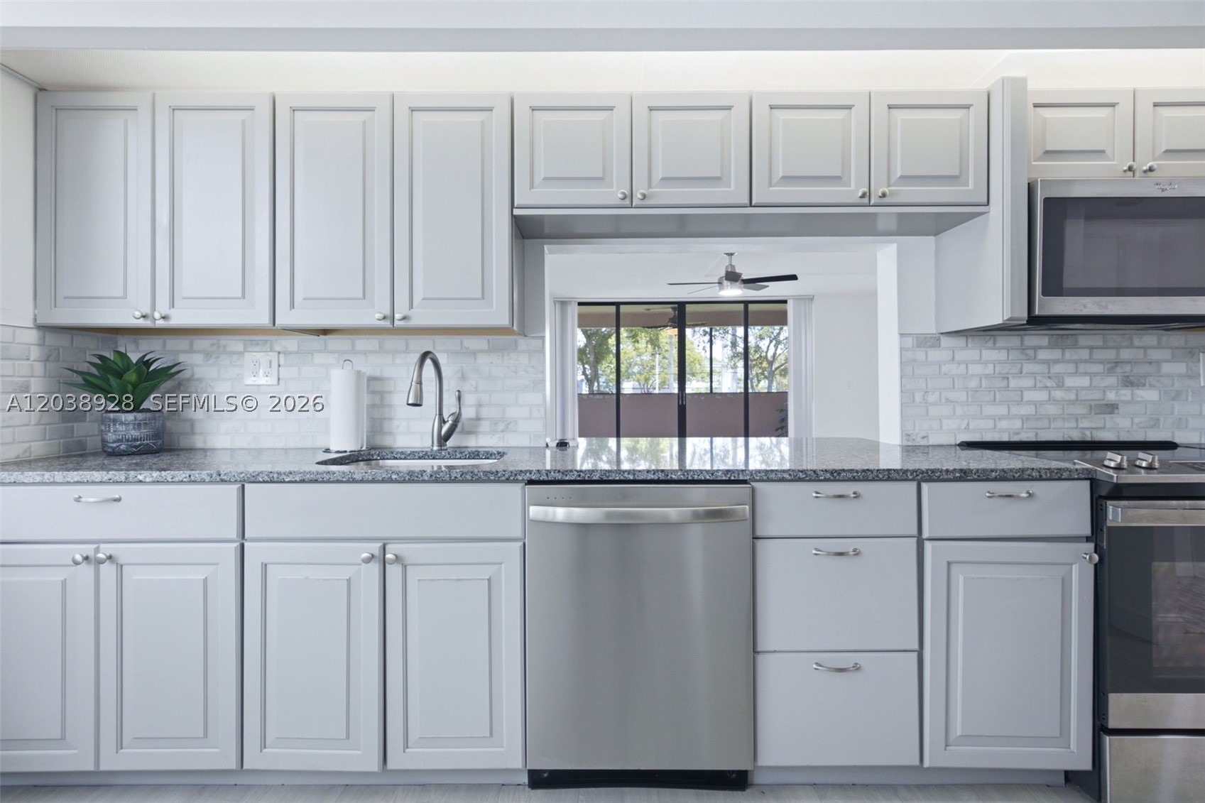 ROYAL PALM AT PLANTATION - Residential