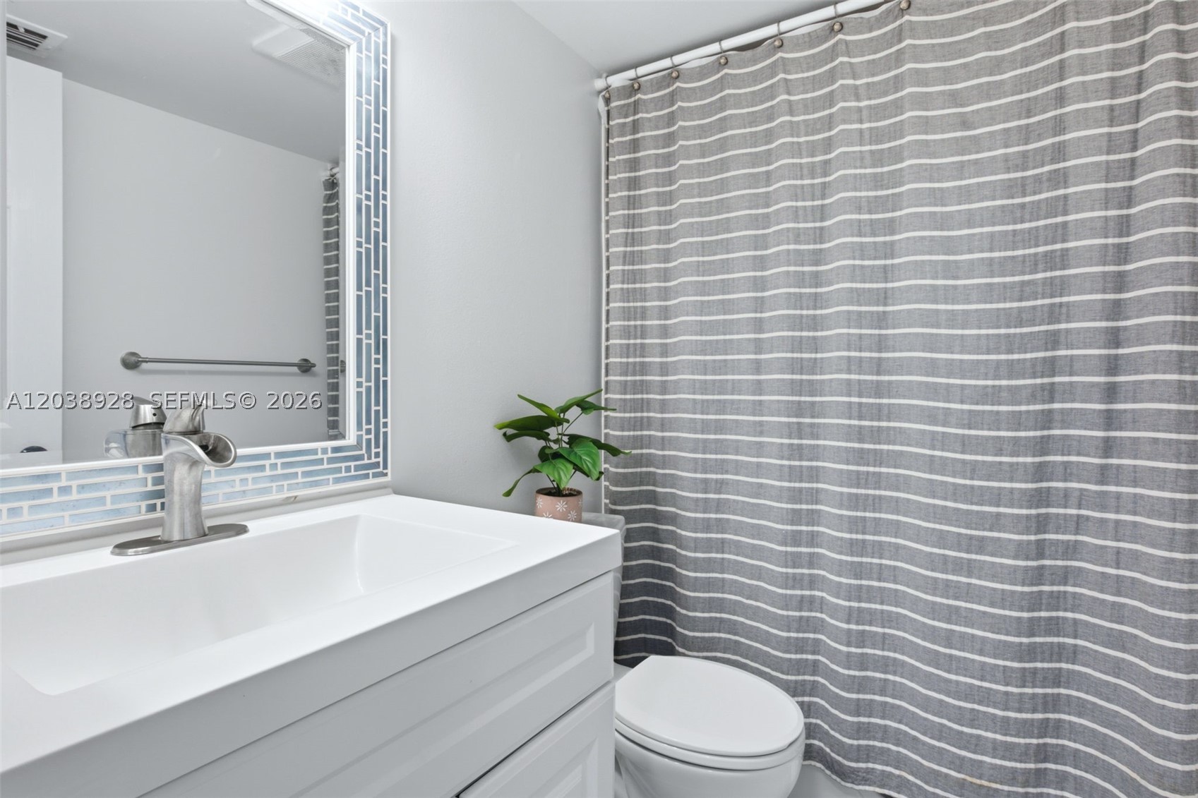 ROYAL PALM AT PLANTATION - Residential