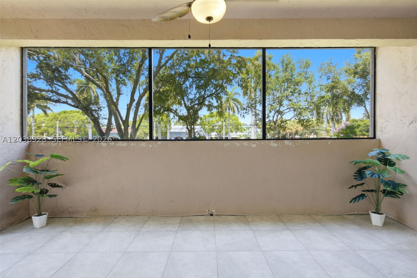 ROYAL PALM AT PLANTATION - Residential