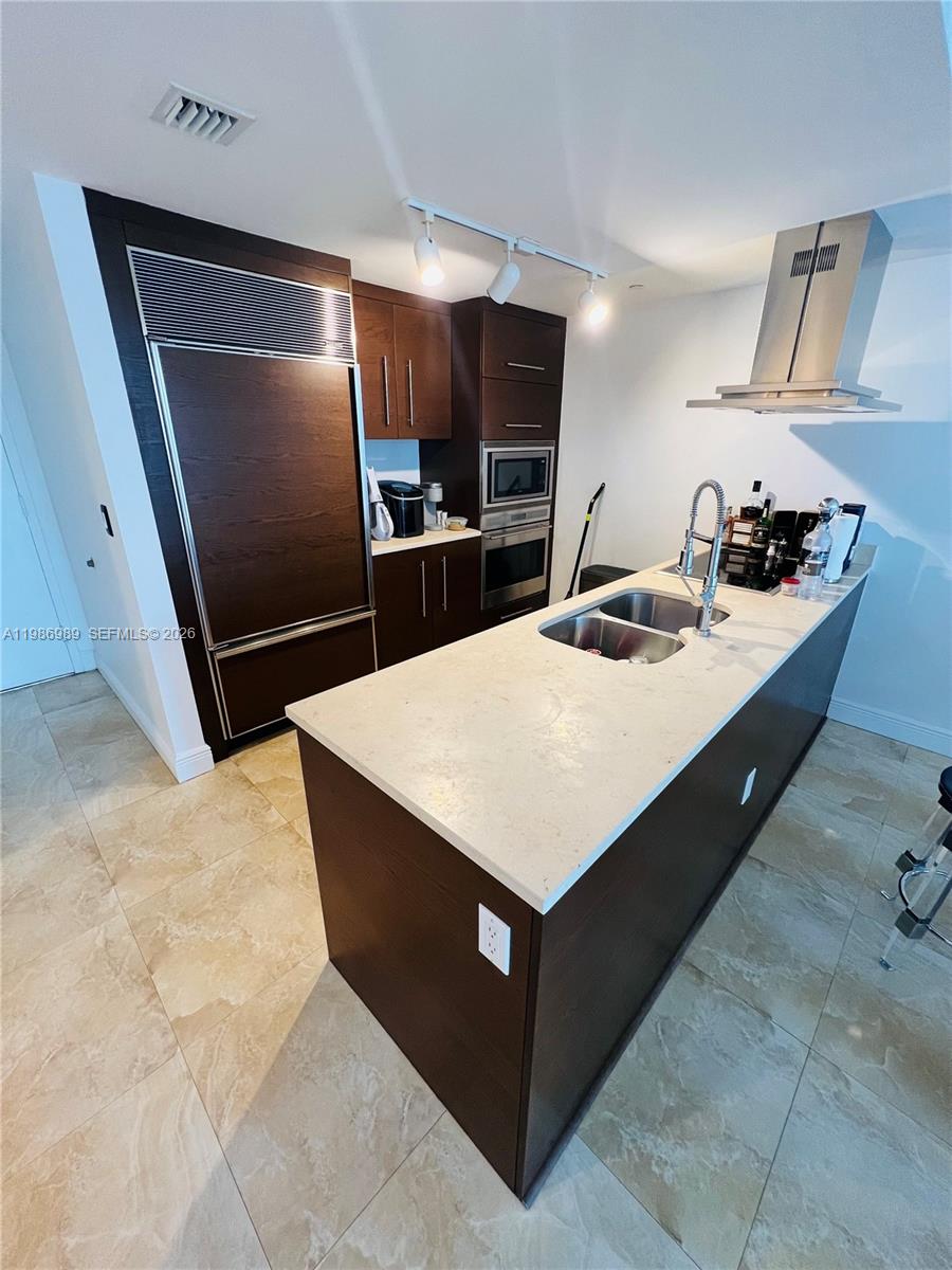 ICON - Residential