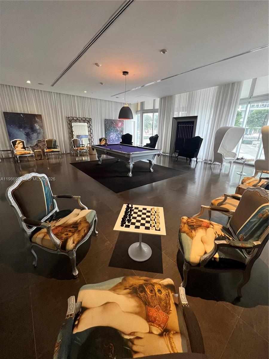 ICON - Residential