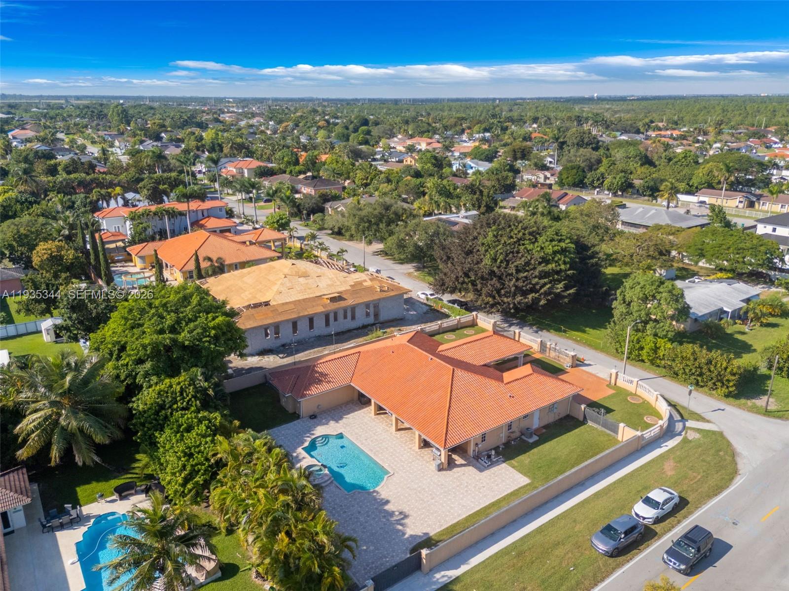SOUTH SPRINGS HOMES - Residential