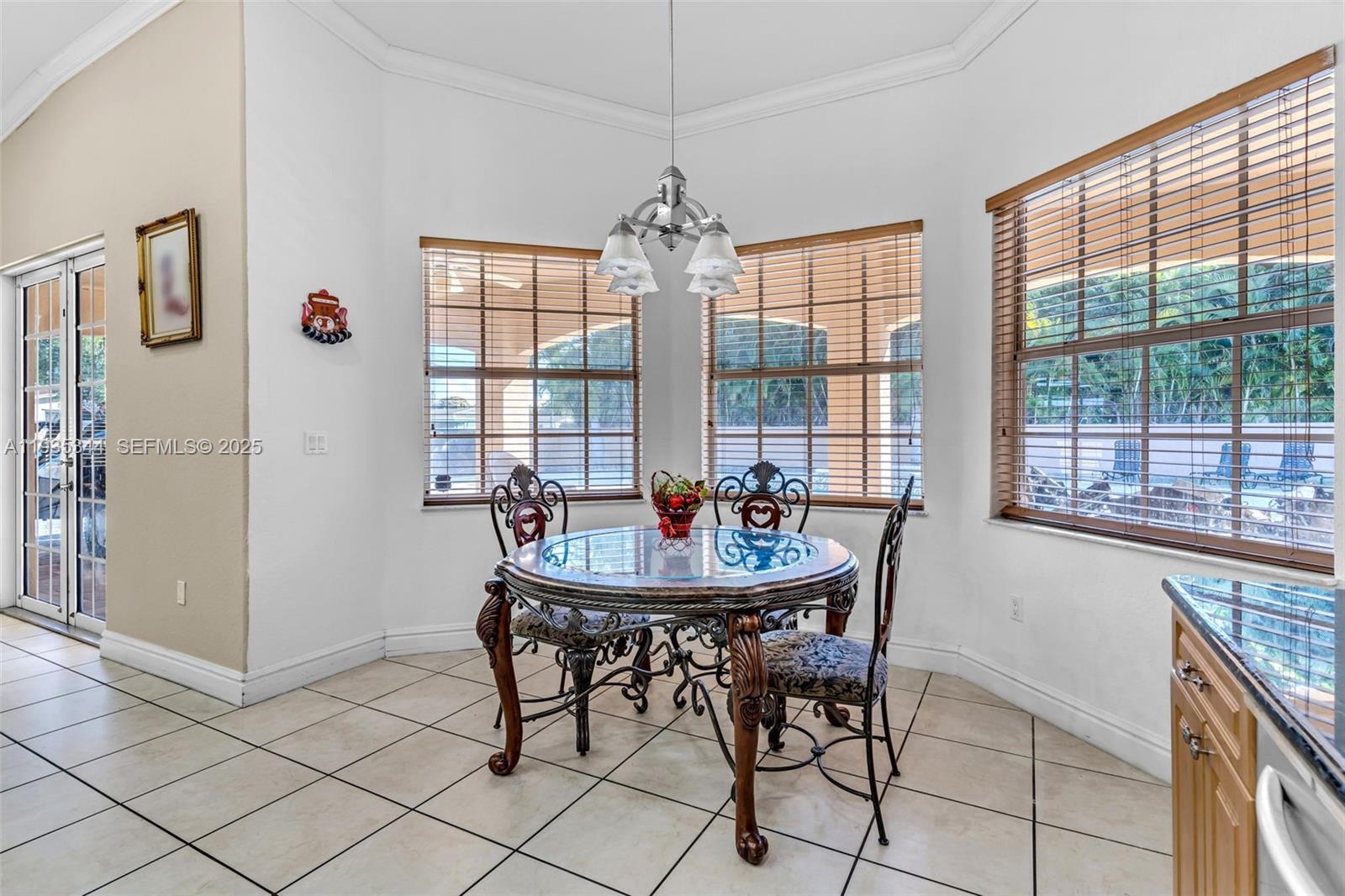 SOUTH SPRINGS HOMES - Residential