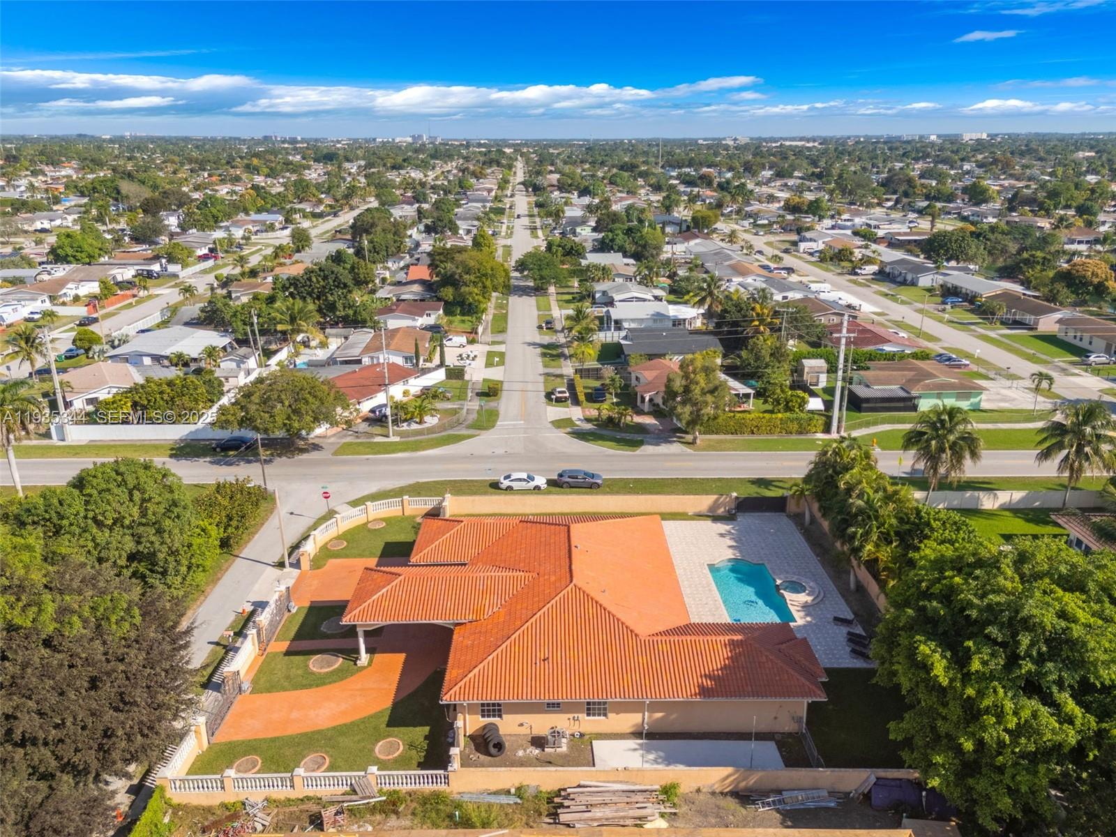 SOUTH SPRINGS HOMES - Residential