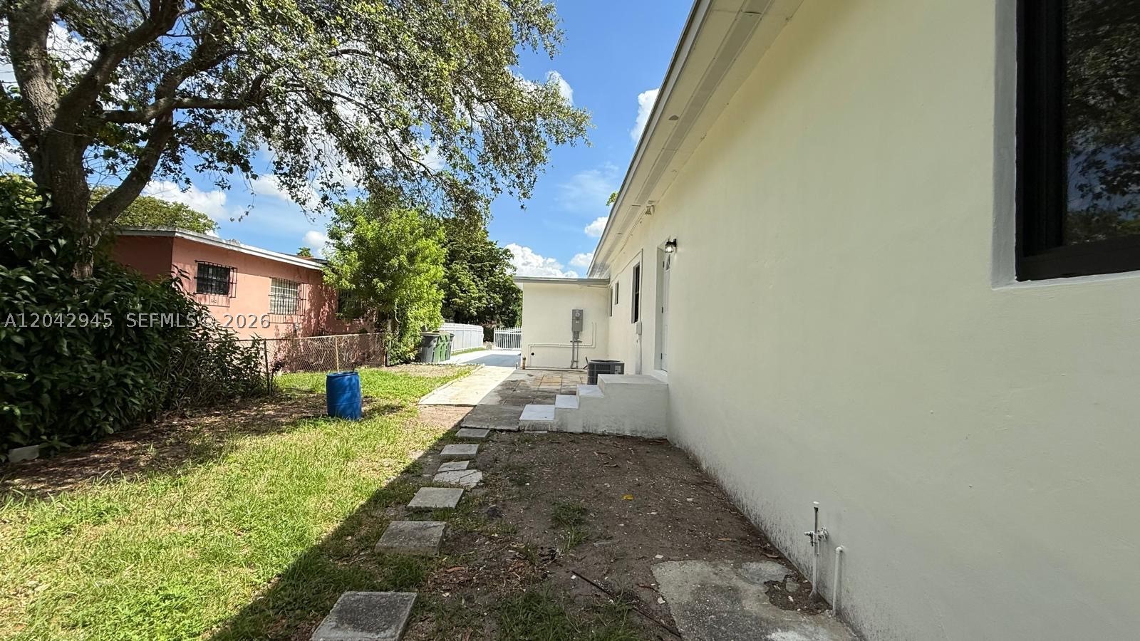 POINCIANNA MANOR SEC 2 - Residential