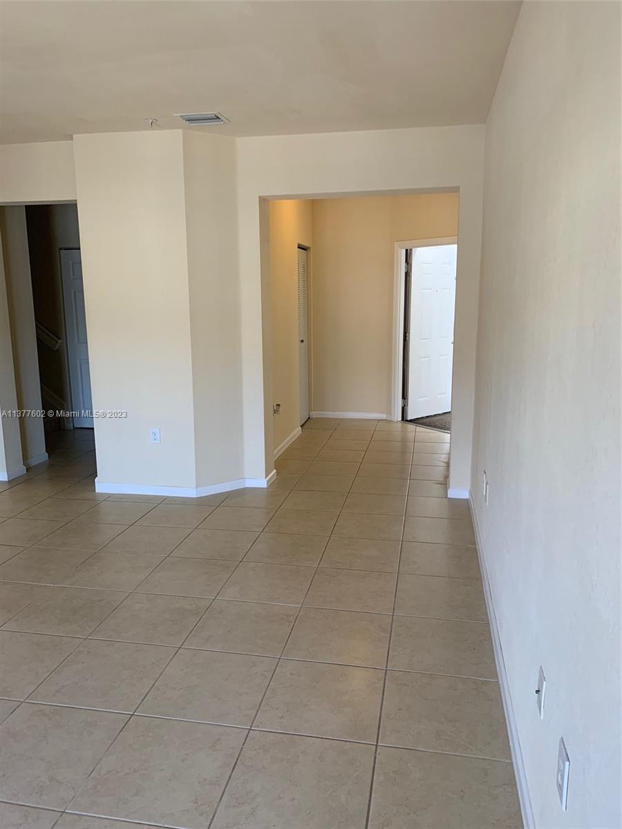 ST MAARTEN AT GRAND BAY - Residential Lease