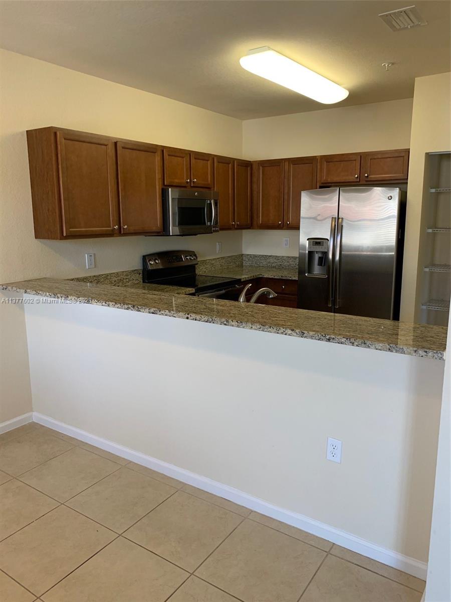 ST MAARTEN AT GRAND BAY - Residential Lease