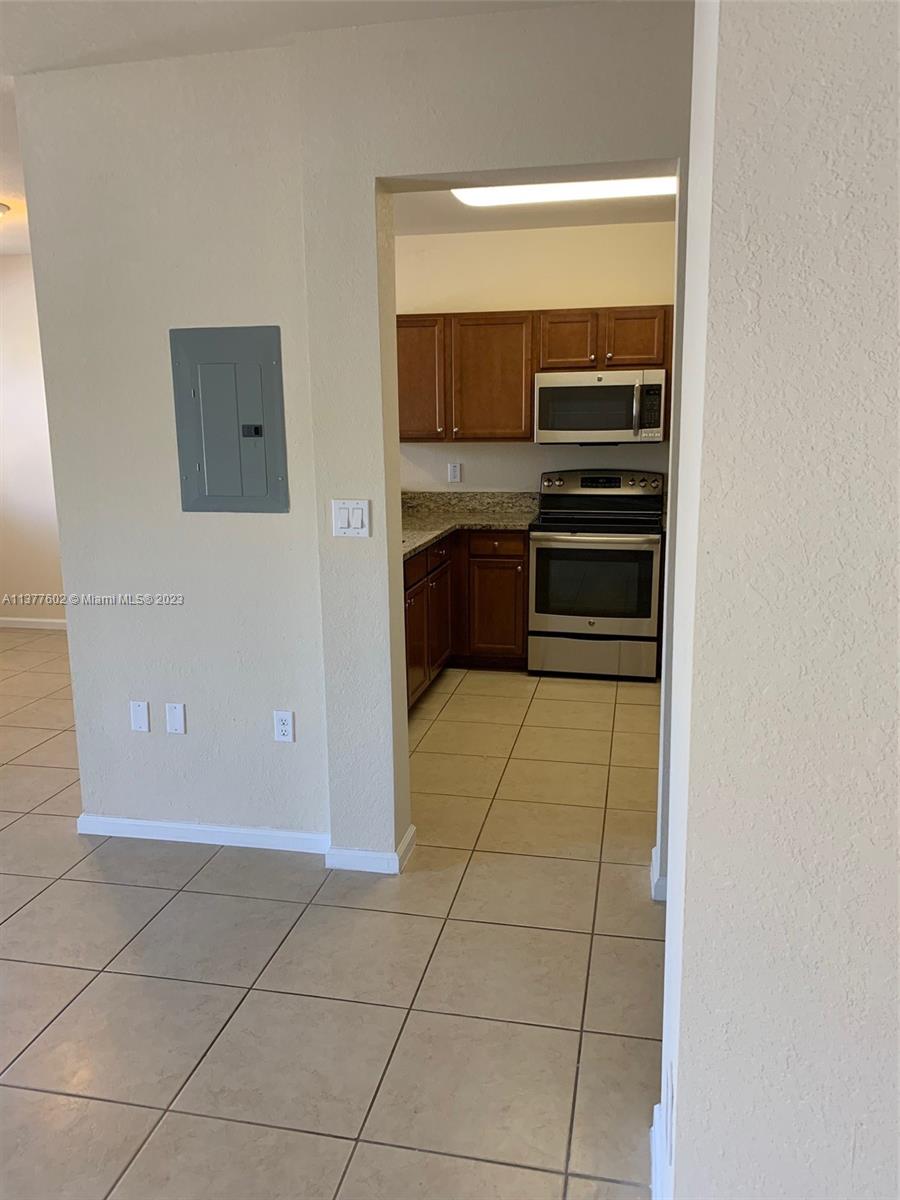 ST MAARTEN AT GRAND BAY - Residential Lease