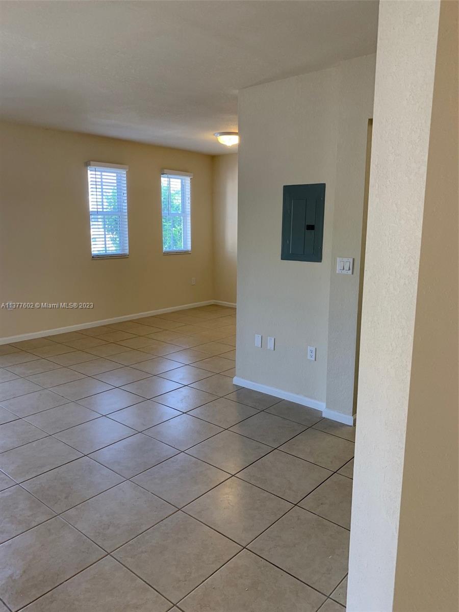 ST MAARTEN AT GRAND BAY - Residential Lease