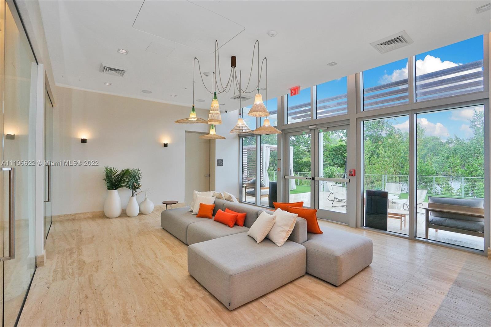 THE HARBOUR NORTH CONDO - Residential Lease