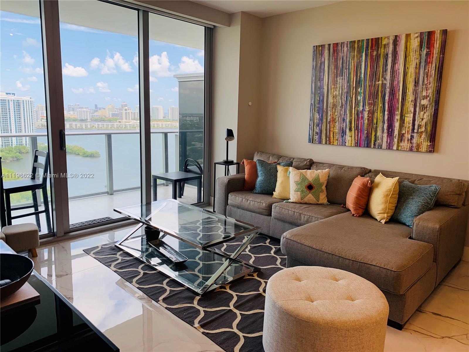 THE HARBOUR NORTH CONDO - Residential Lease