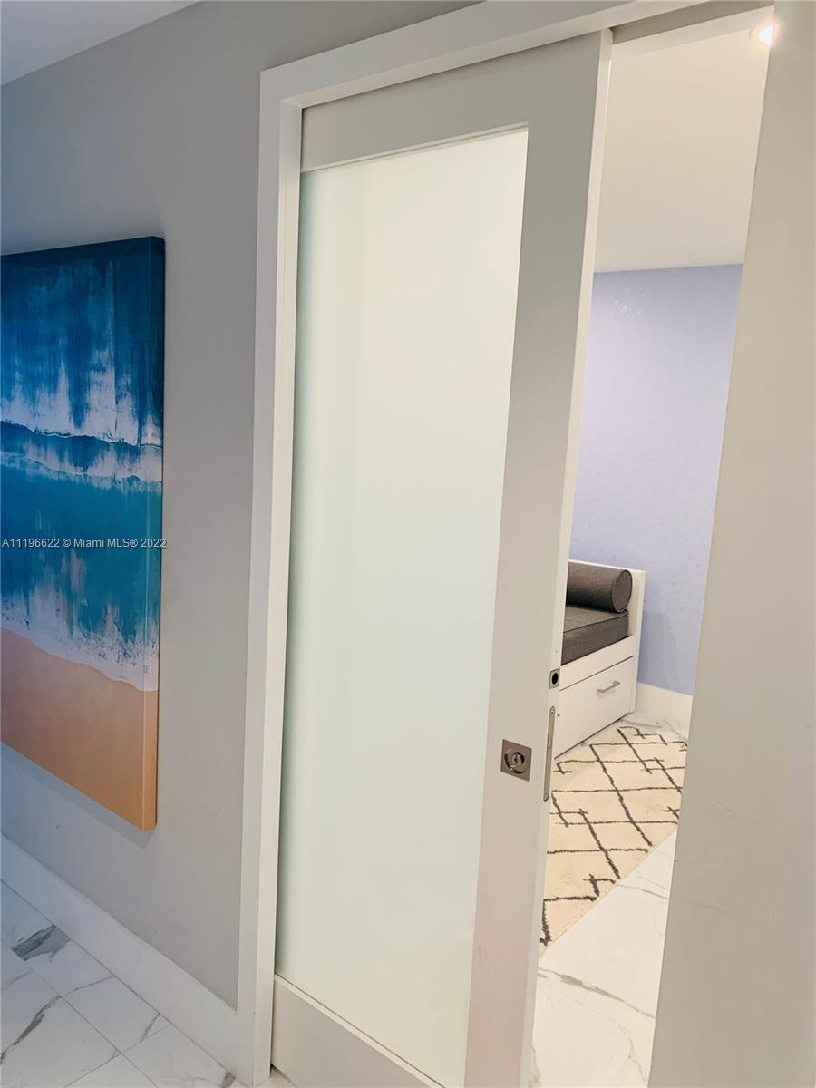 THE HARBOUR NORTH CONDO - Residential Lease