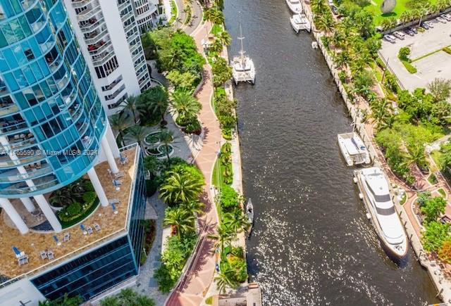 LAS OLAS RIVER HOUSE COND - Residential Lease