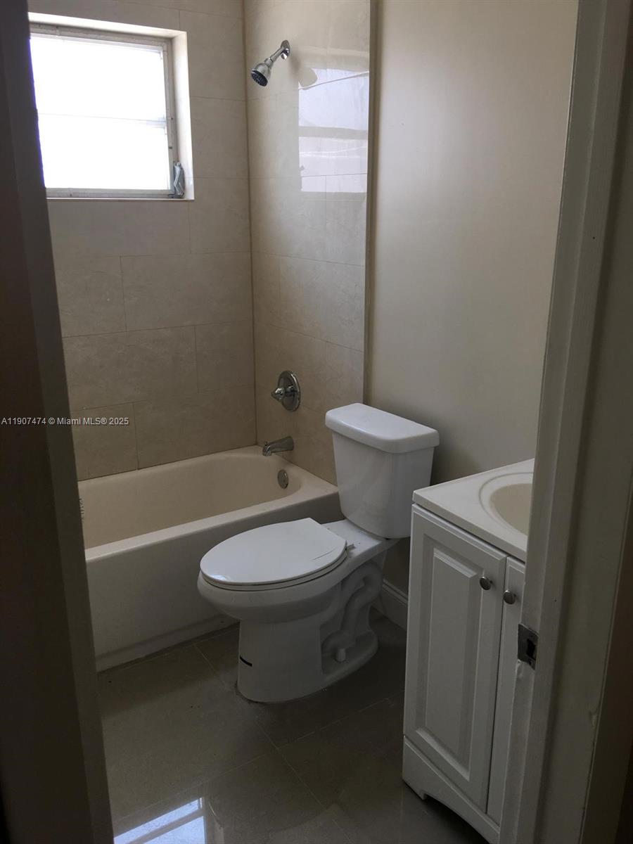 GOLDEN GLADES ACRES - Residential Lease