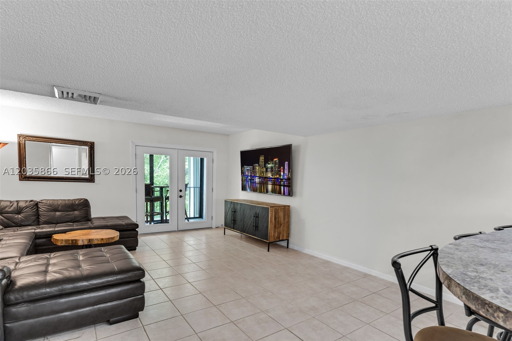 PLANTATION BY THE SEA - Residential Lease