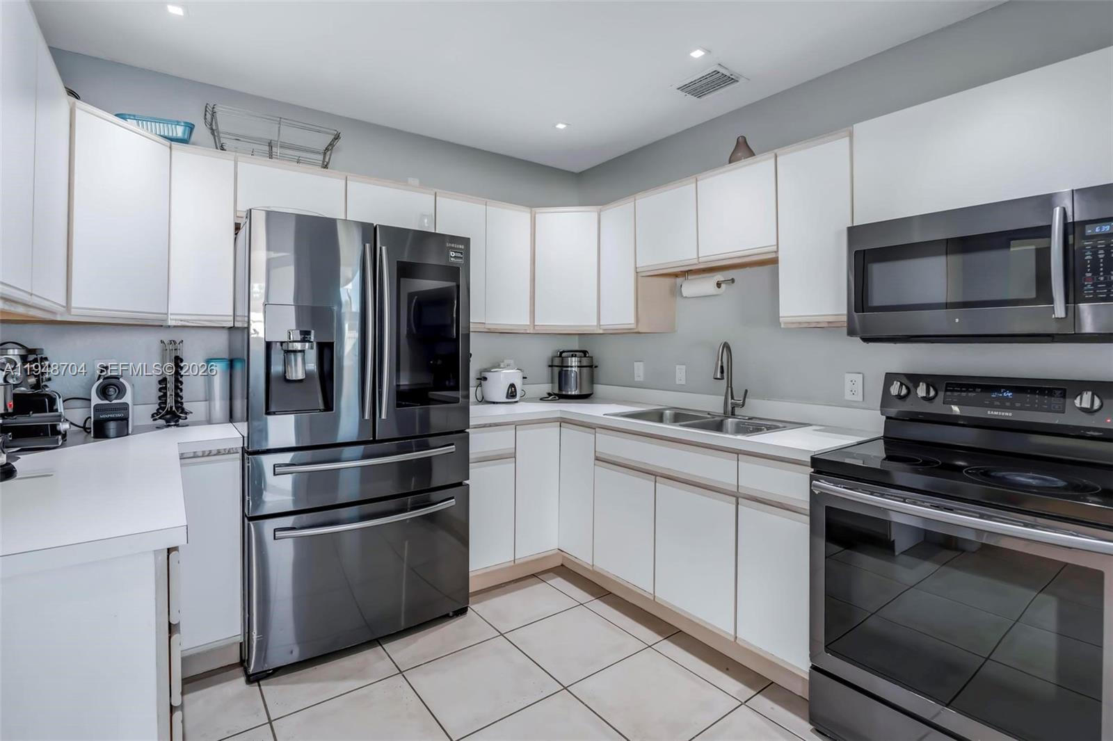 RICHMOND HEIGHTS - Residential