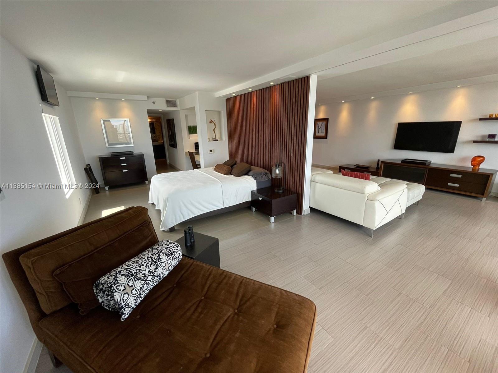 VENETIA CONDO - Residential Lease