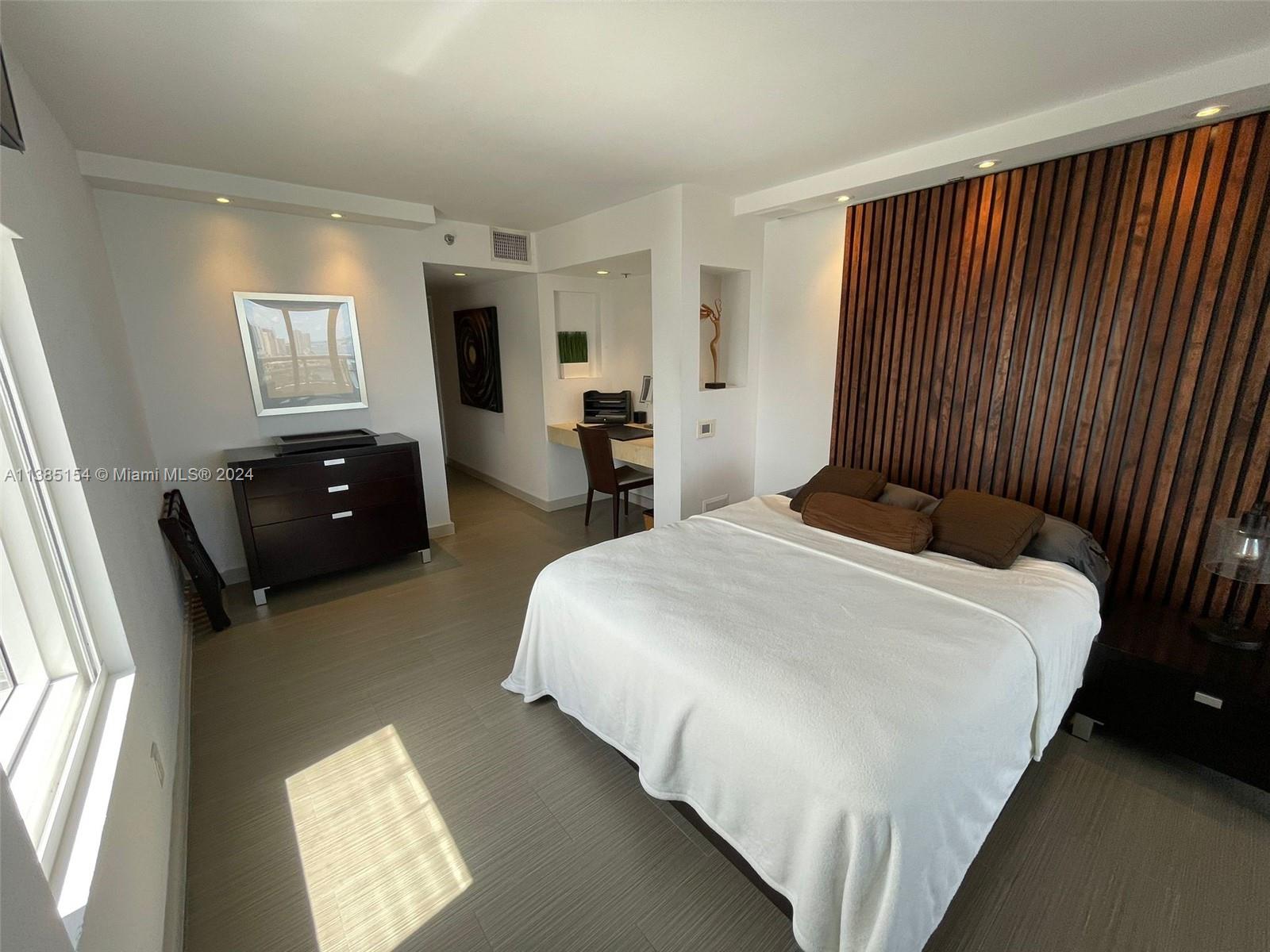 VENETIA CONDO - Residential Lease