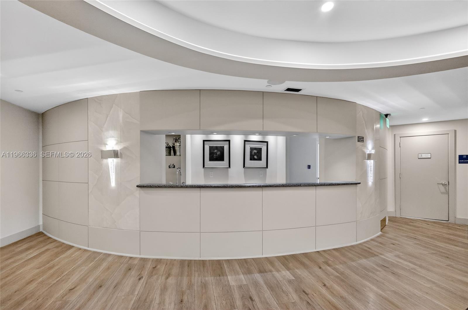 THE PINNACLE CONDO - Residential