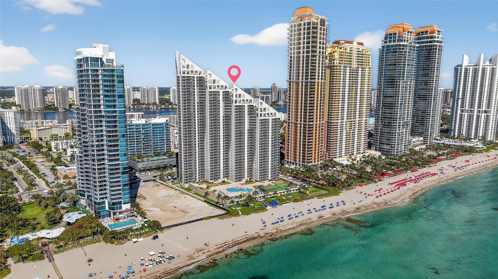 THE PINNACLE CONDO - Residential