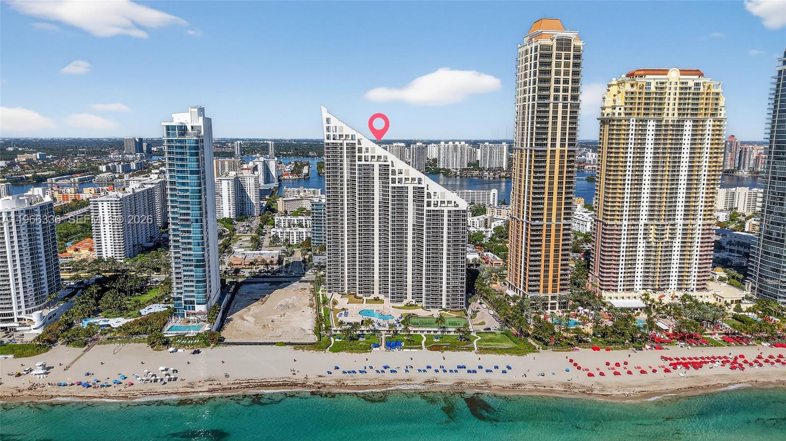 THE PINNACLE CONDO - Residential