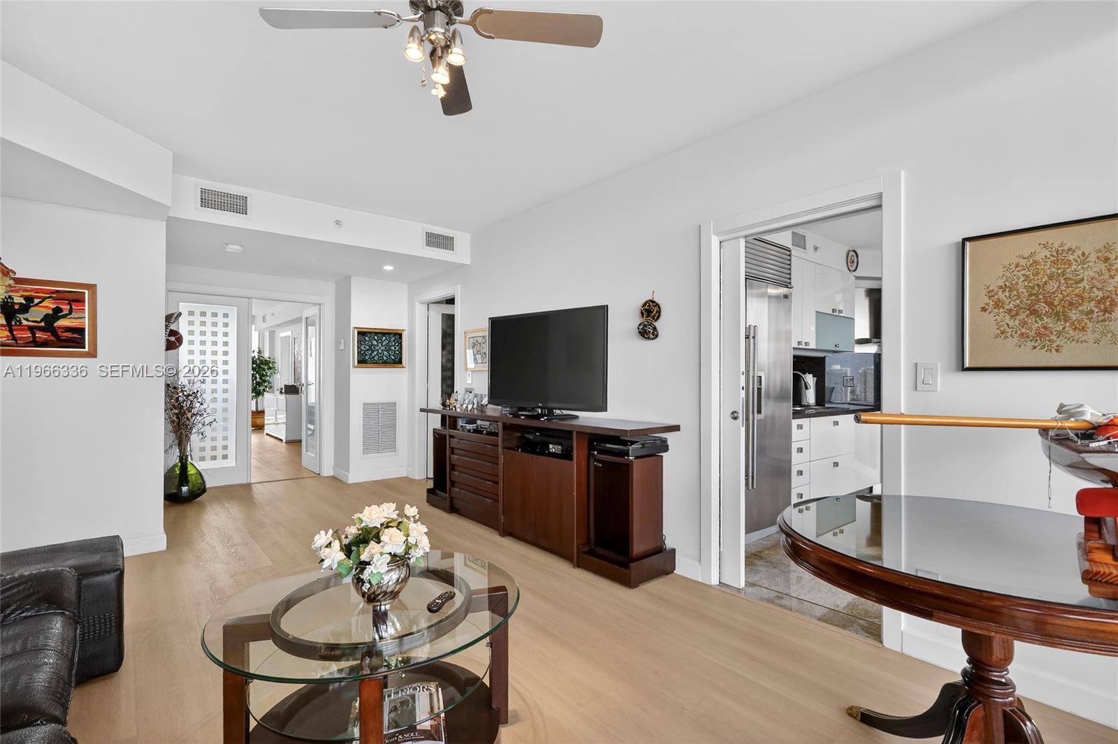 THE PINNACLE CONDO - Residential