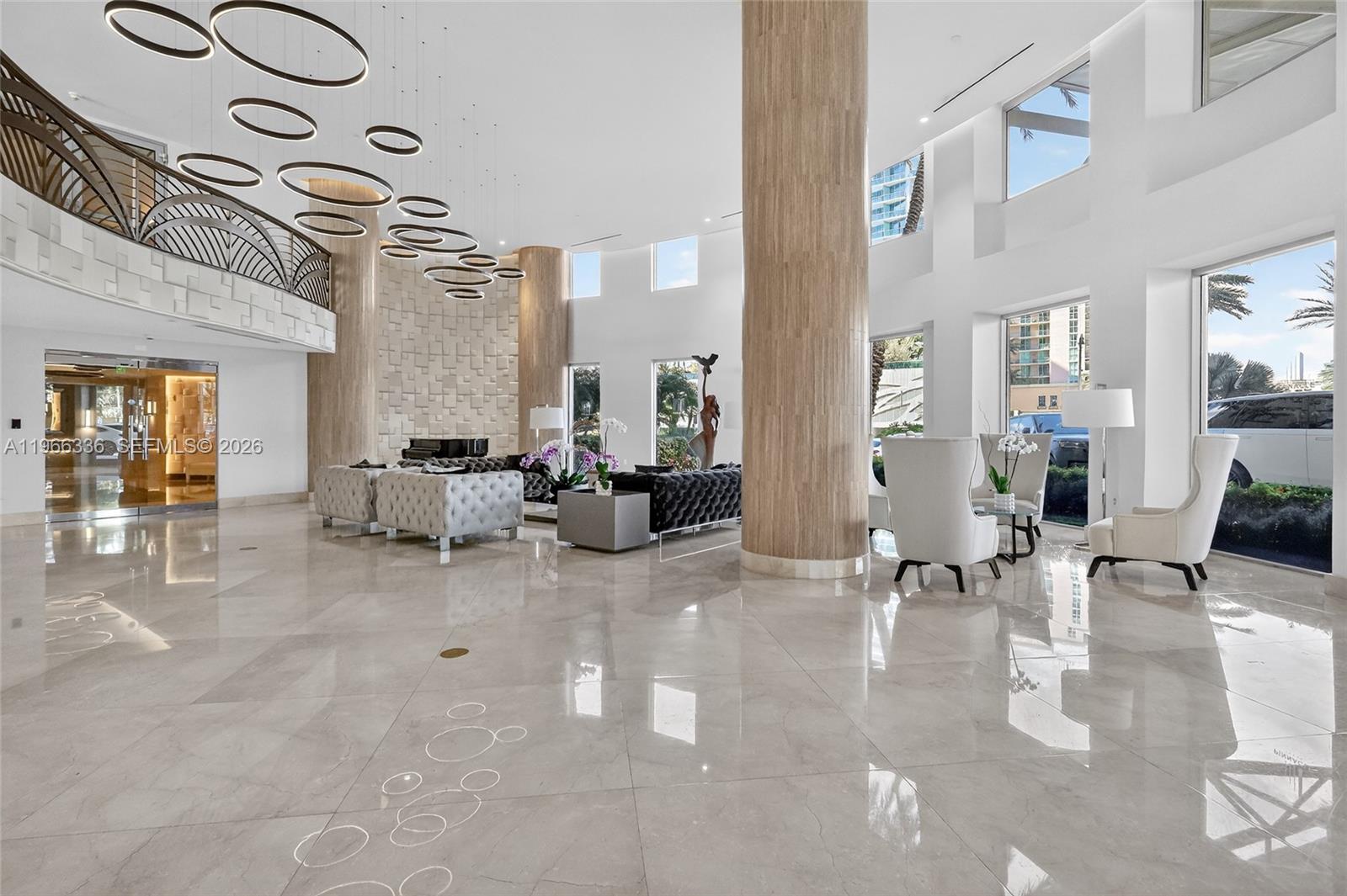 THE PINNACLE CONDO - Residential