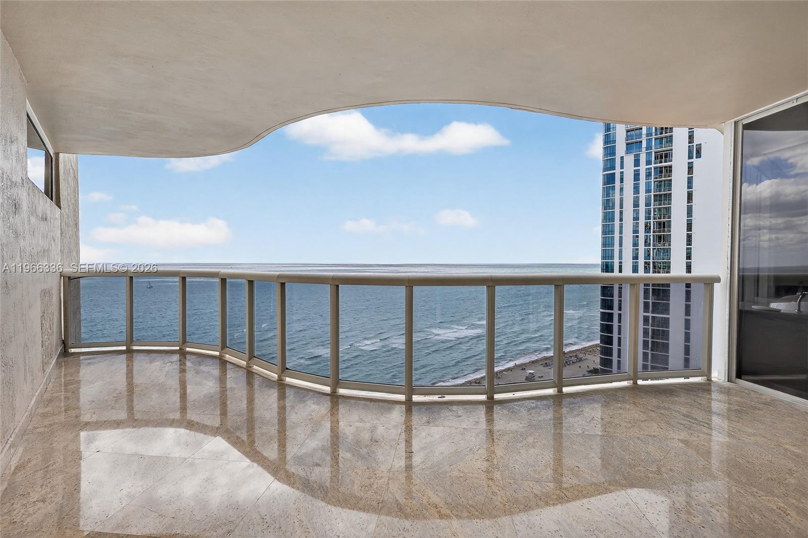 THE PINNACLE CONDO - Residential