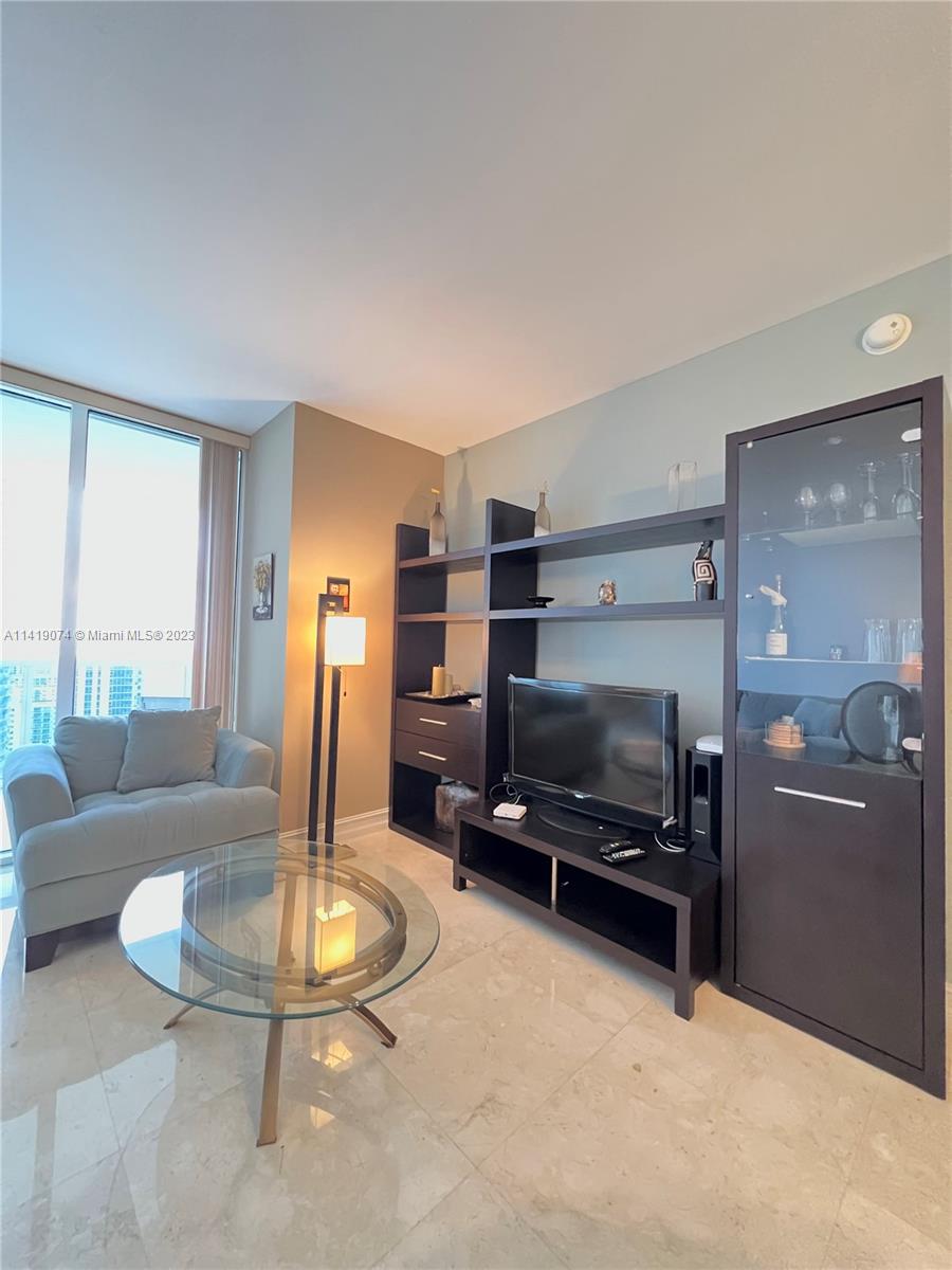 BEACH CLUB TWO CONDO - Residential Lease