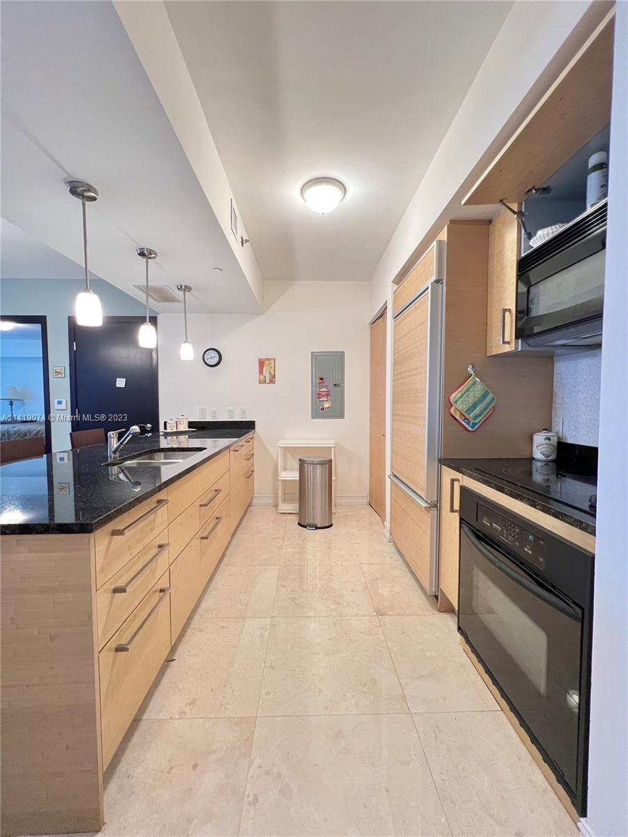 BEACH CLUB TWO CONDO - Residential Lease