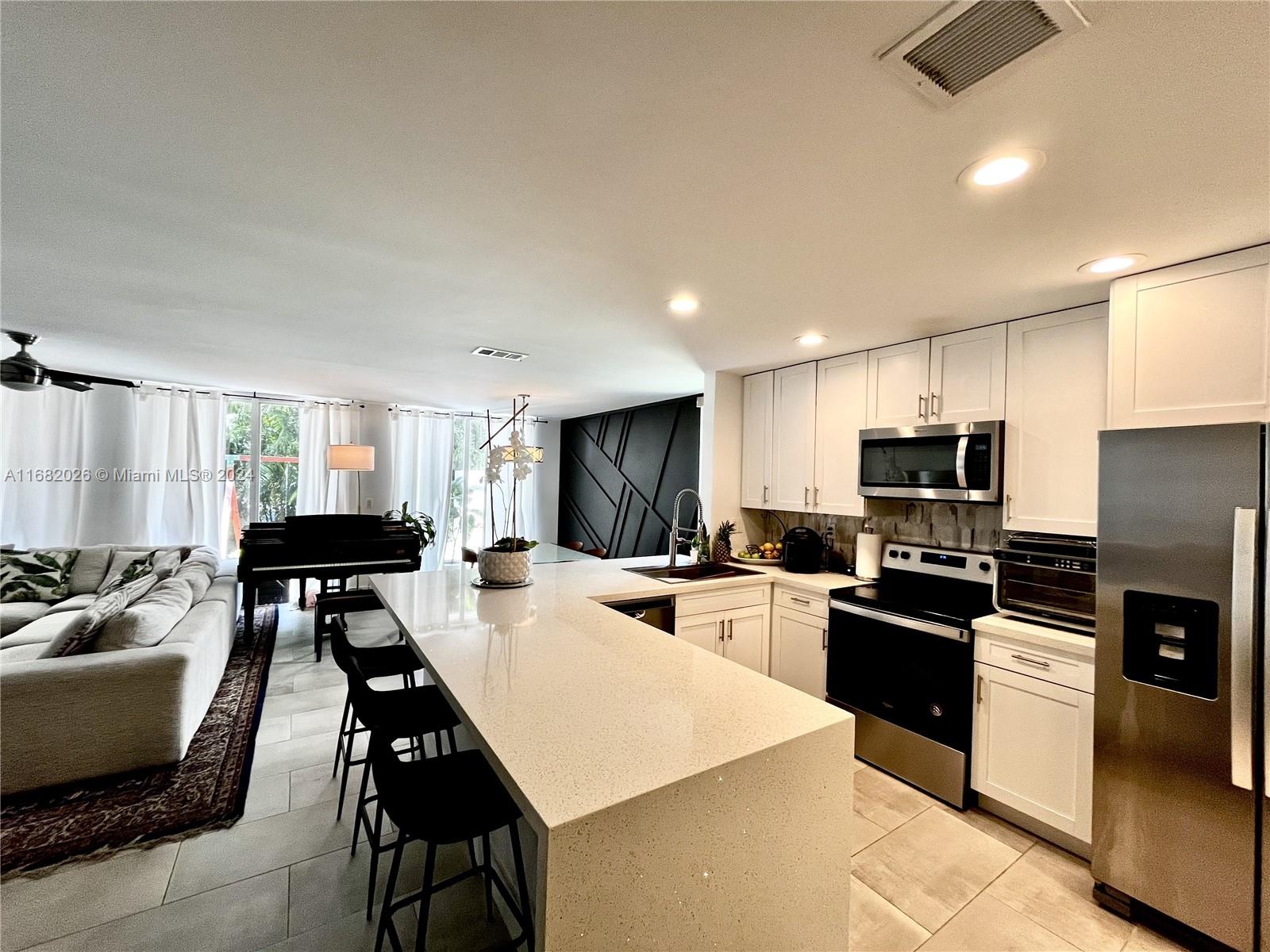 DORAL CHASE 1ST ADDN AMEN - Residential Lease