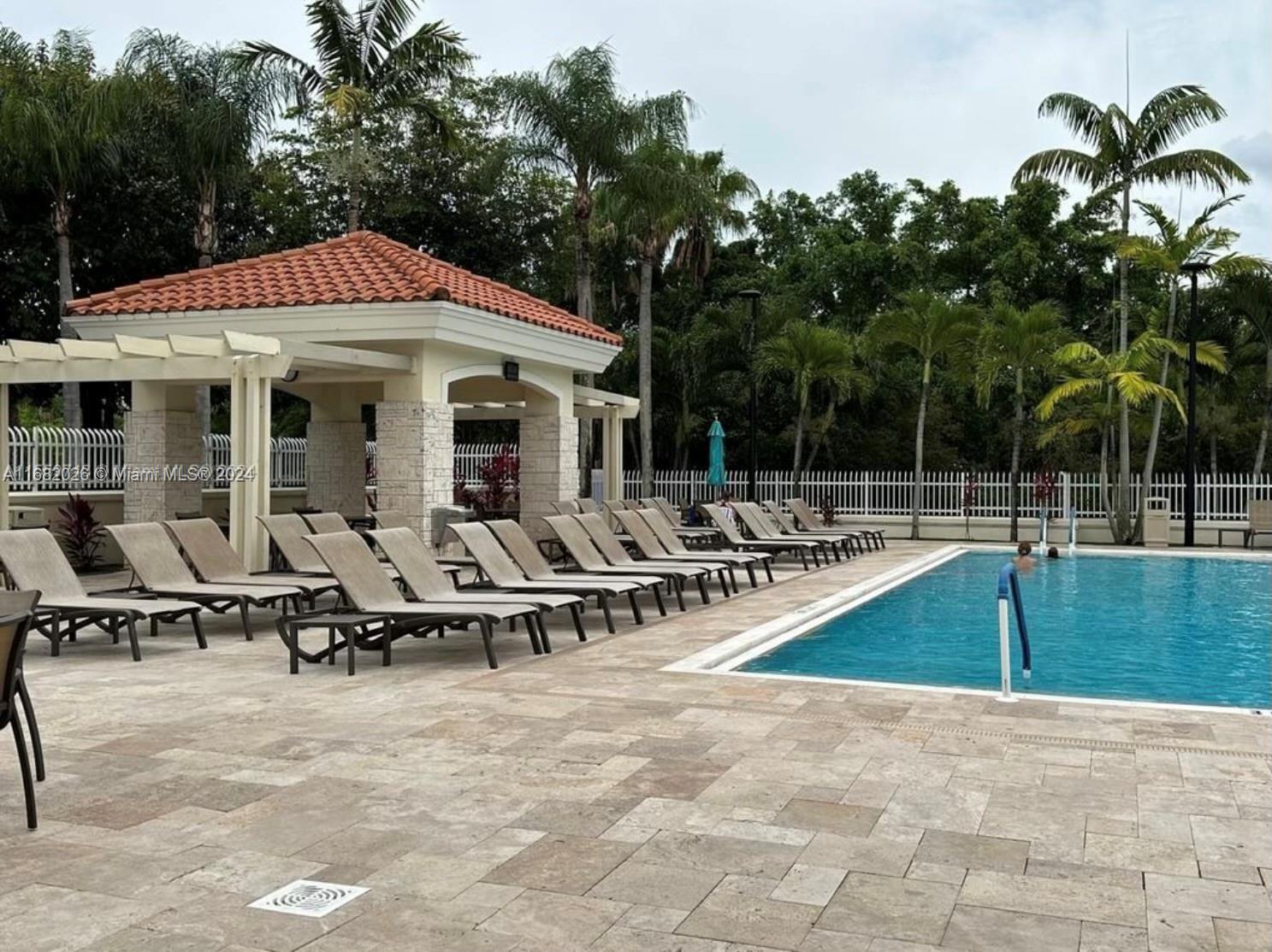 DORAL CHASE 1ST ADDN AMEN - Residential Lease