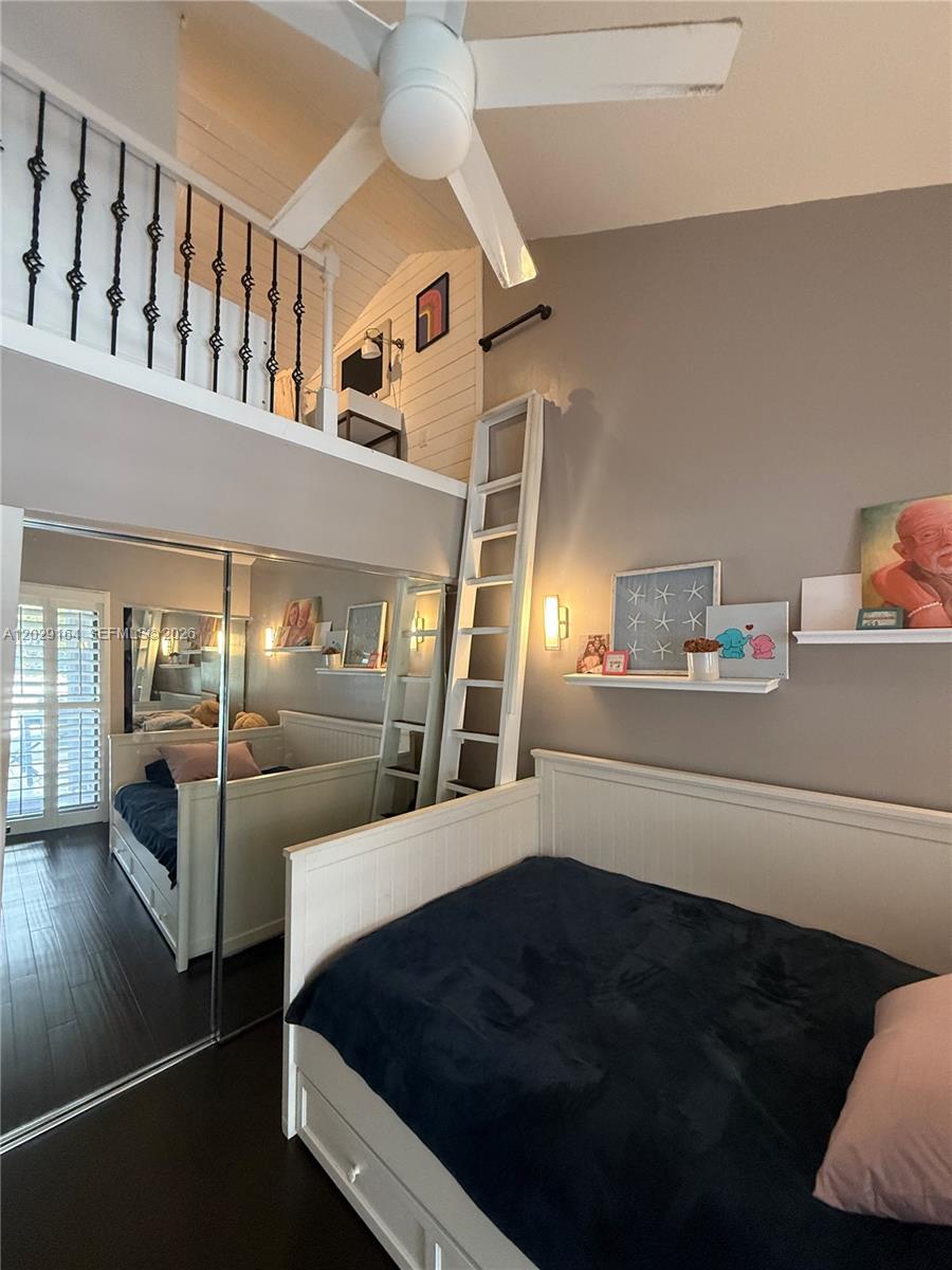 DELVISTA B CONDO - Residential