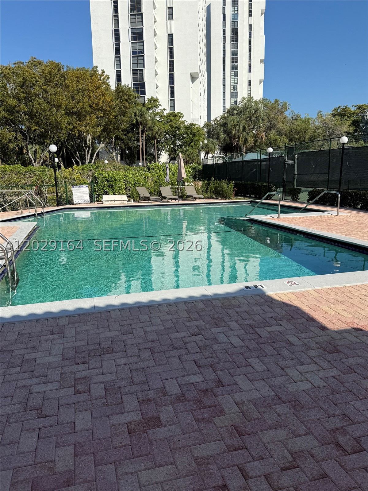 DELVISTA B CONDO - Residential