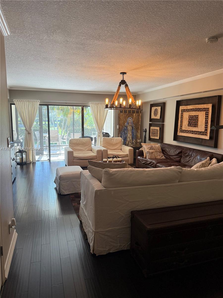 DELVISTA B CONDO - Residential