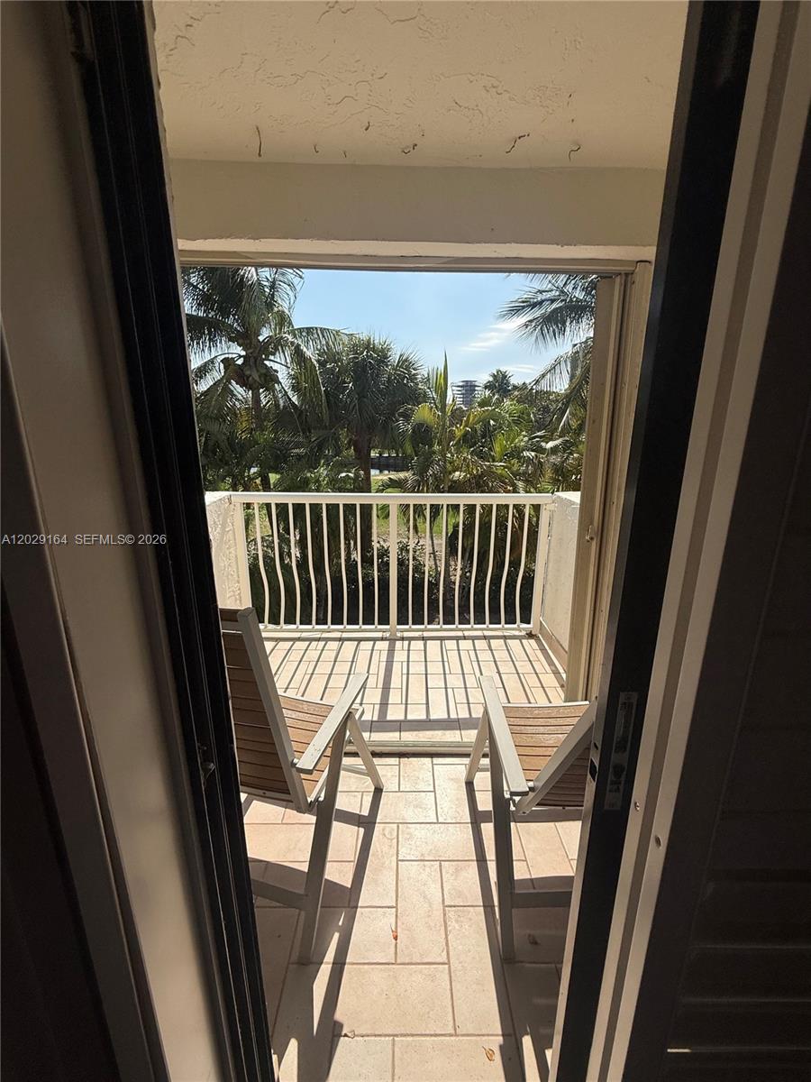 DELVISTA B CONDO - Residential