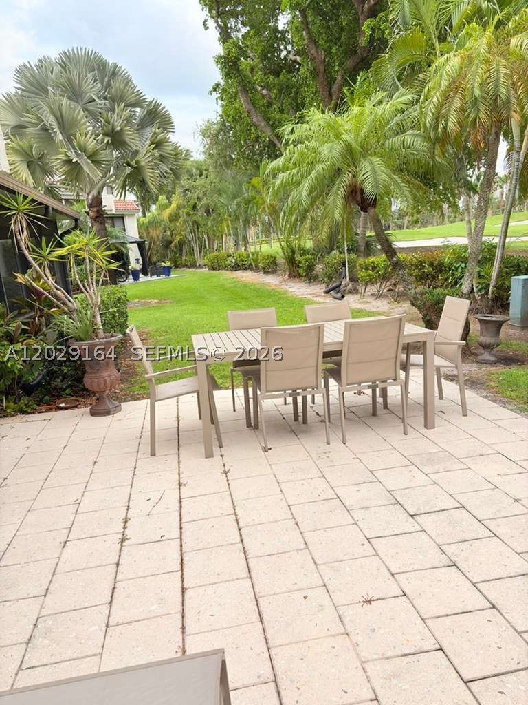 DELVISTA B CONDO - Residential
