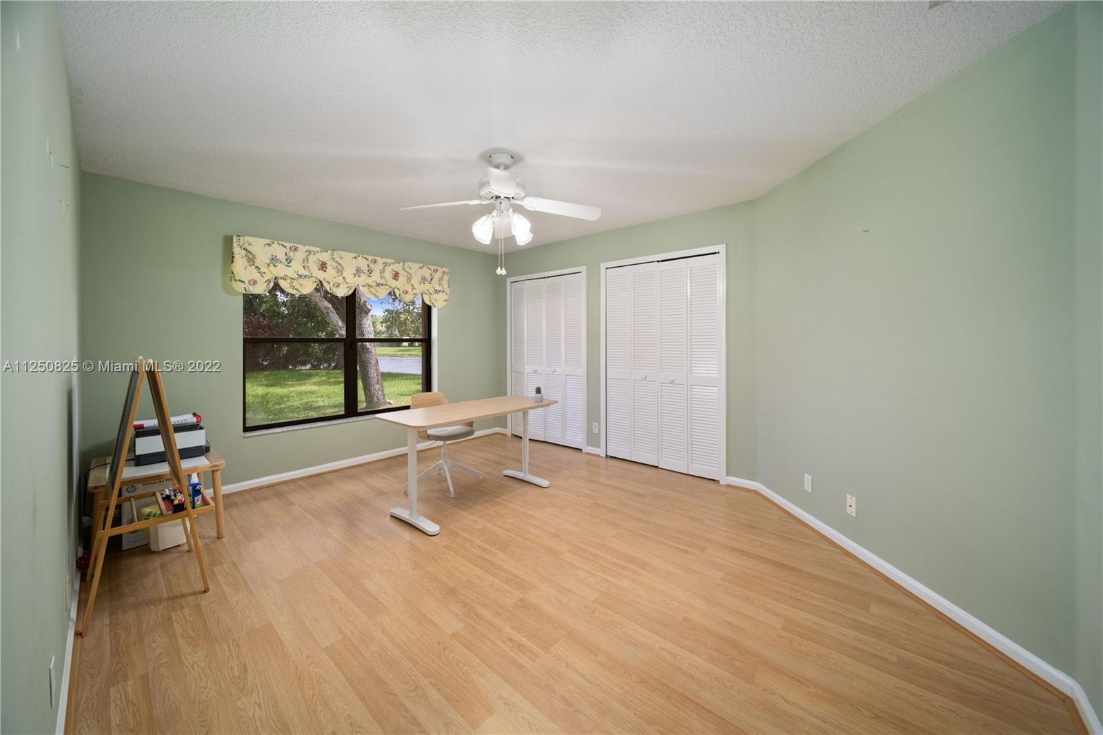 COUNTRY ISLES MANOR HOMES - Residential