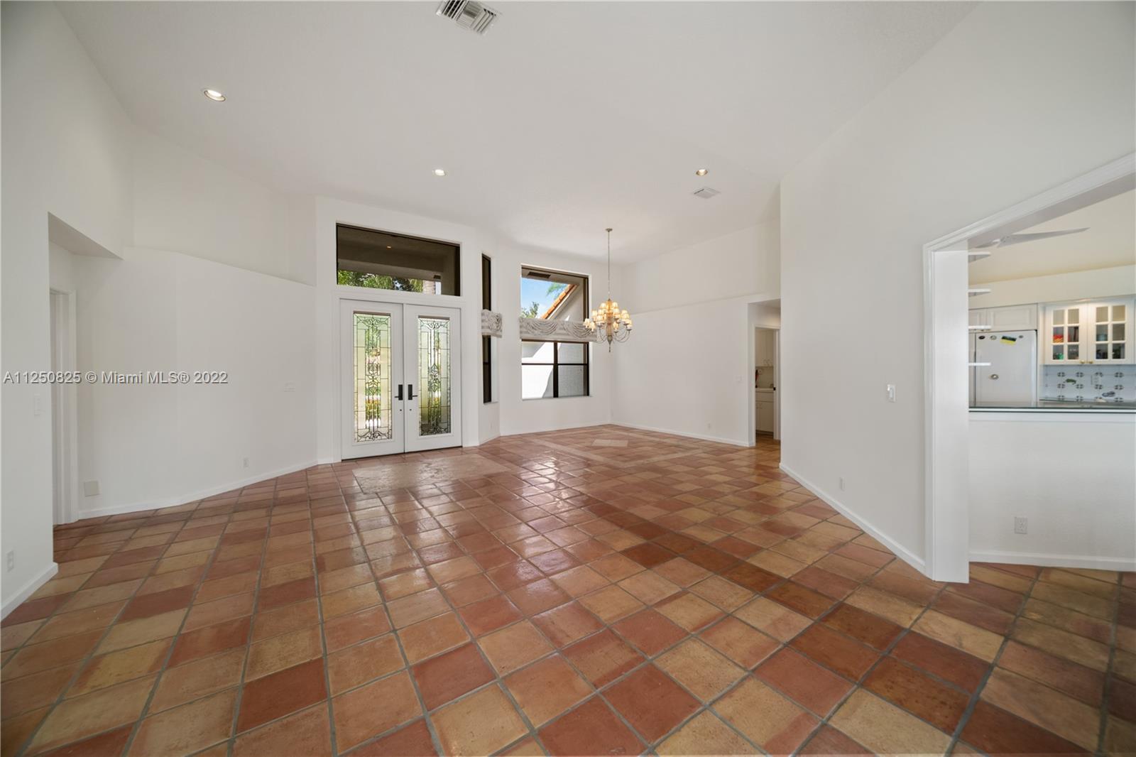 COUNTRY ISLES MANOR HOMES - Residential