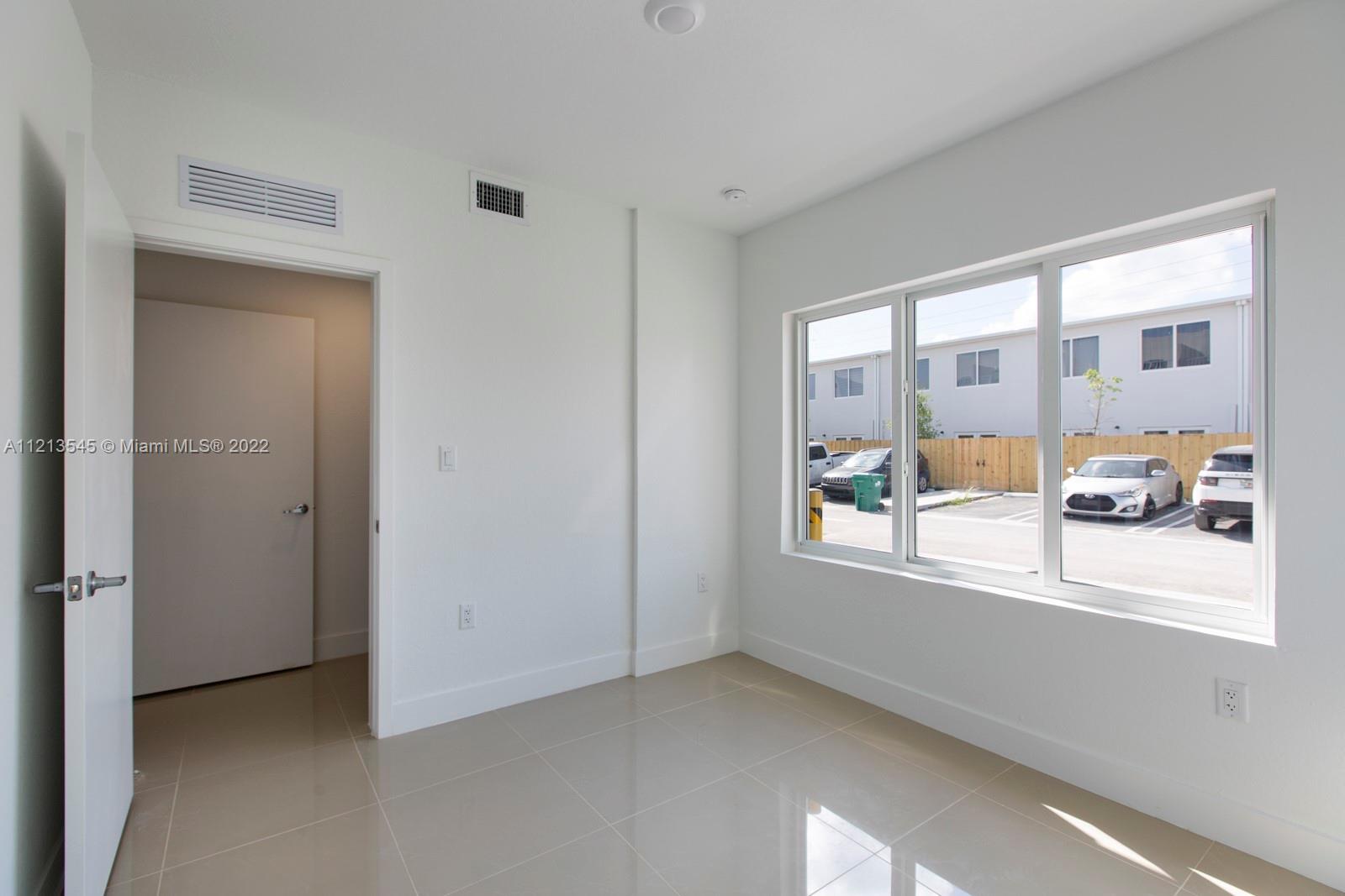 Redlands Shores - Residential