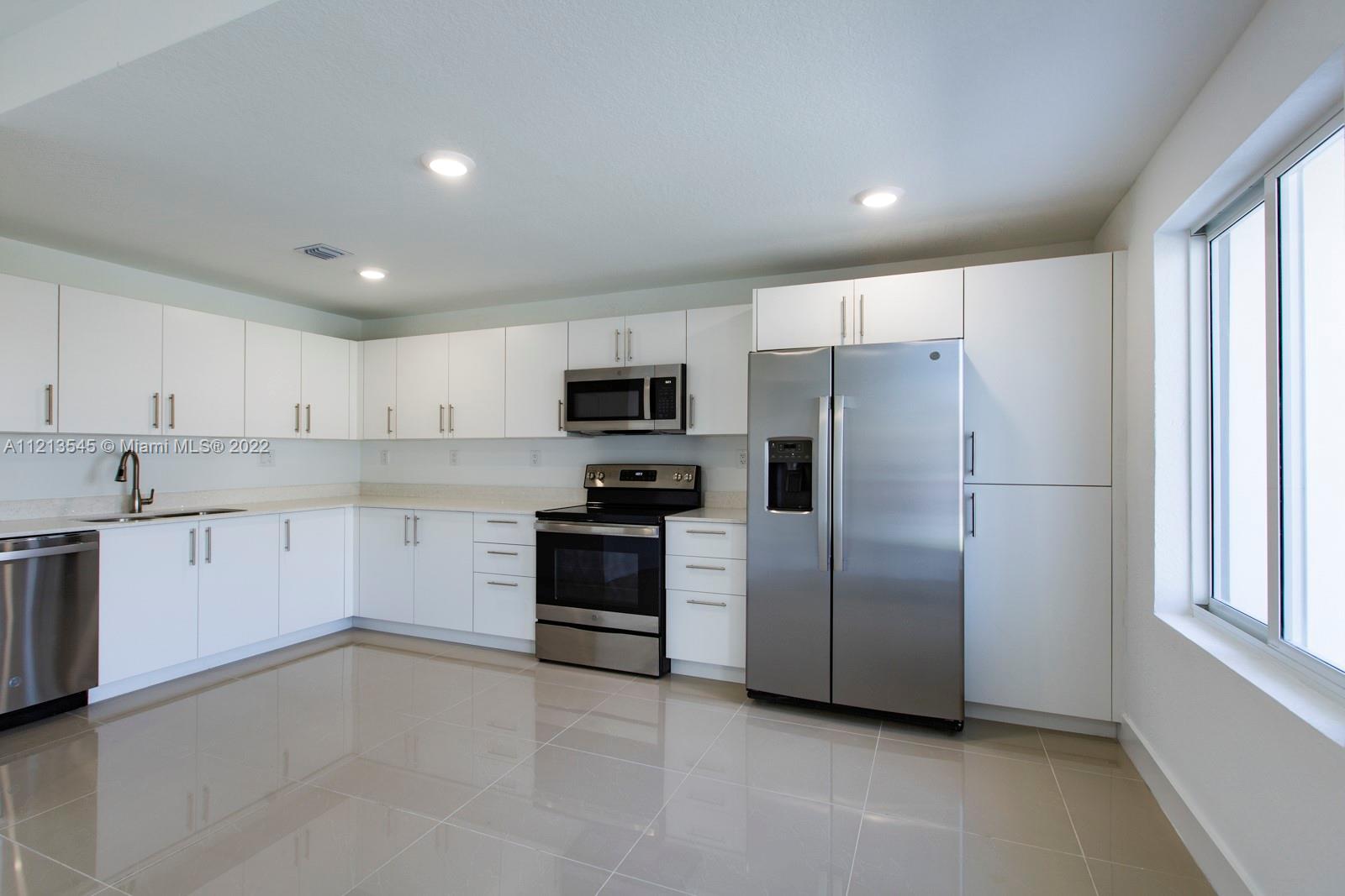 Redlands Shores - Residential